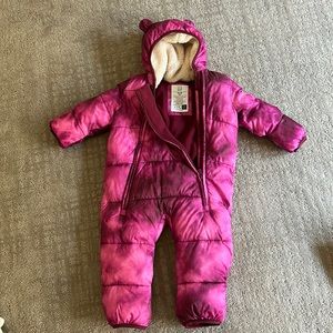 Bath gap primloft snow suit brand new without tags
